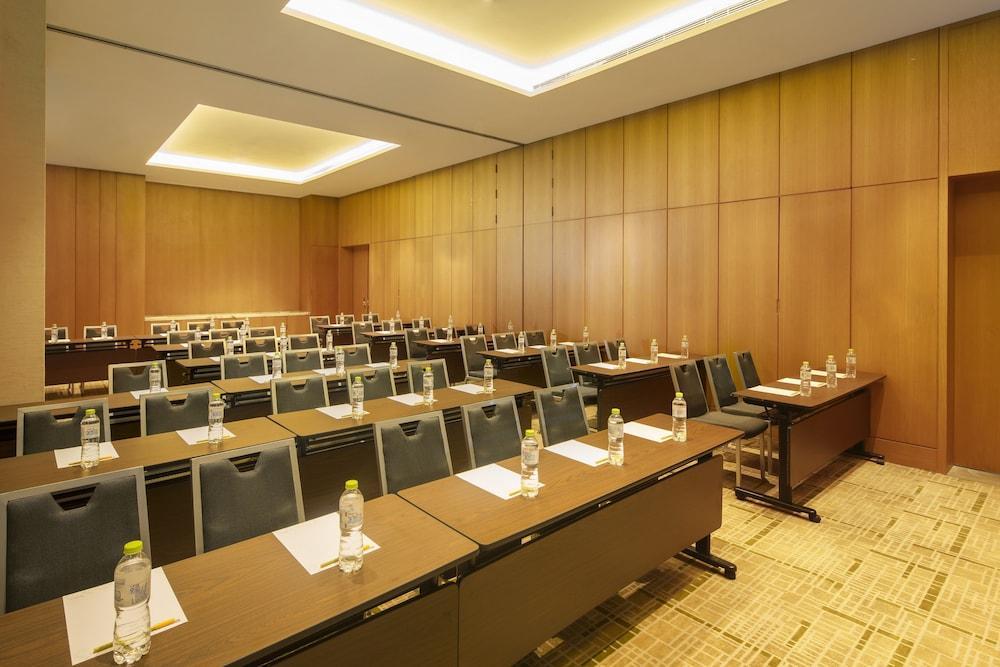 Hilton Garden Inn Νινγκμπό Εξωτερικό φωτογραφία