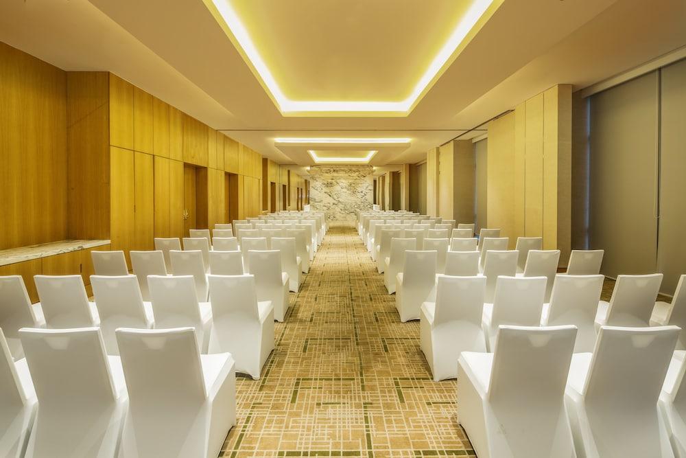 Hilton Garden Inn Νινγκμπό Εξωτερικό φωτογραφία